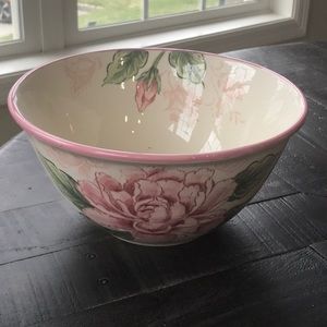 Decorative China bowl Pasley Peony floral design